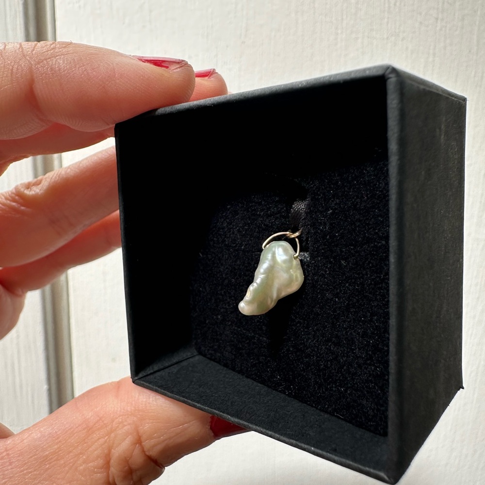 Catbird Jewelry Mermaid’s Treasure Charm - Picture 3 of 11